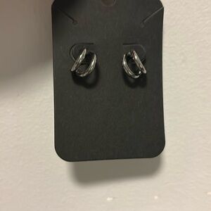 🌺 Small Earrings for Women